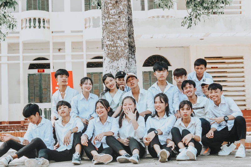 Chụp hình kỷ yếu cấp hai đẹp và ý nghĩa - những điều cần lưu ý