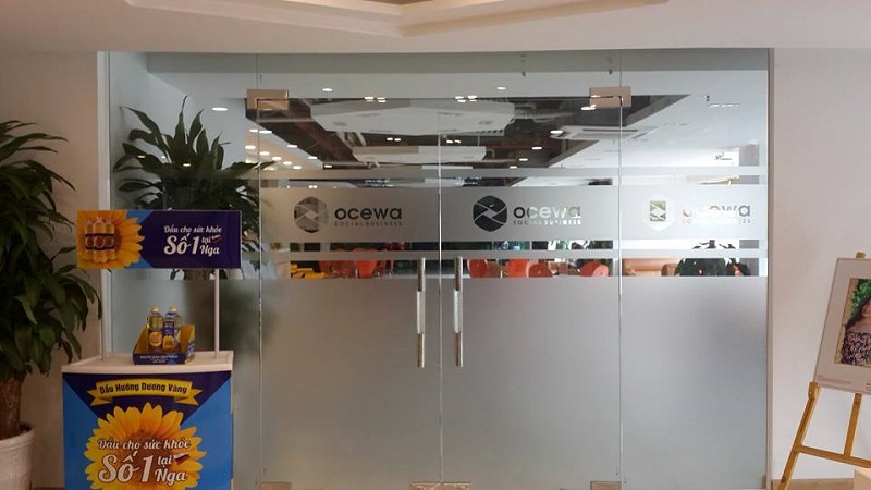 Kỹ thuật in decal trong và ứng dụng của nó