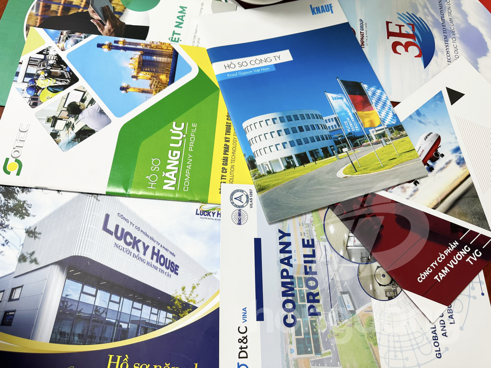 in catalogue số lượng ít, in catalogue lấy ngay, in catalogue kỹ thuật số, 