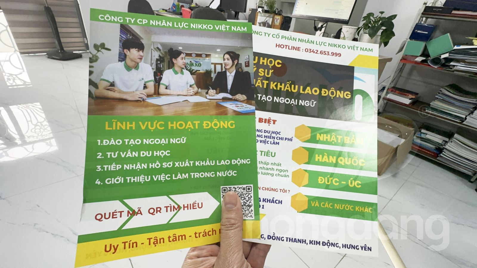 In tờ rơi lấy ngay